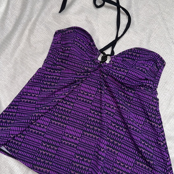 Liz Lange maternity for target purple medium tankini top. - Picture 2 of 8